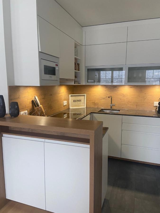 Lake View Apartment Seecorso Velden am Worthersee Bagian luar foto