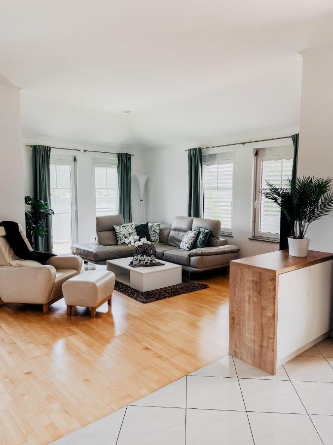 Lake View Apartment Seecorso Velden am Worthersee Bagian luar foto